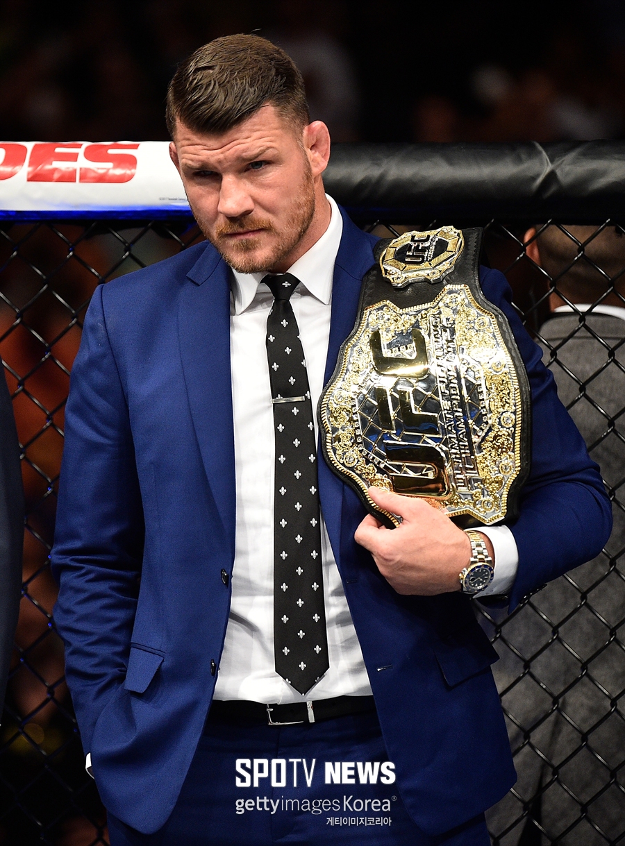 [UFC] 마이클 비스핑, 생피에르 경기 끝나고 은퇴 고려