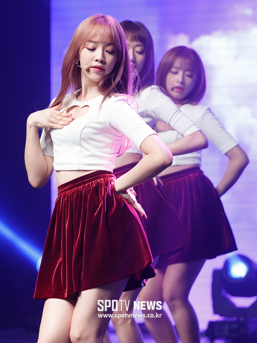 [포토S] 에이프릴 레이첼, 요염한 몸짓