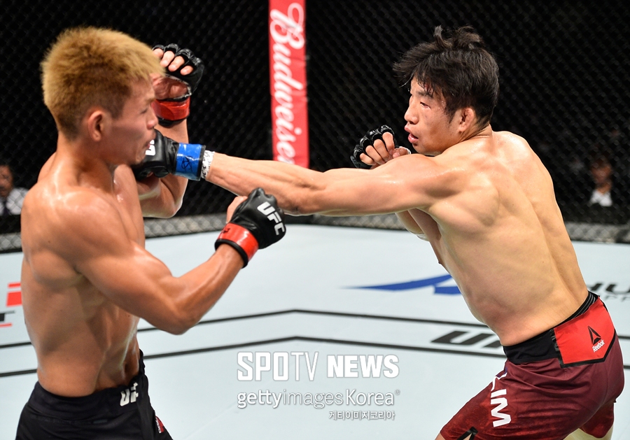 임현규, 창 같이 찌르는 왼손 잽