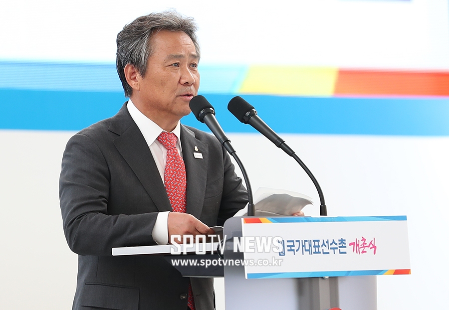 [포토S] 개촌사 하는 이기흥 대한체육회장