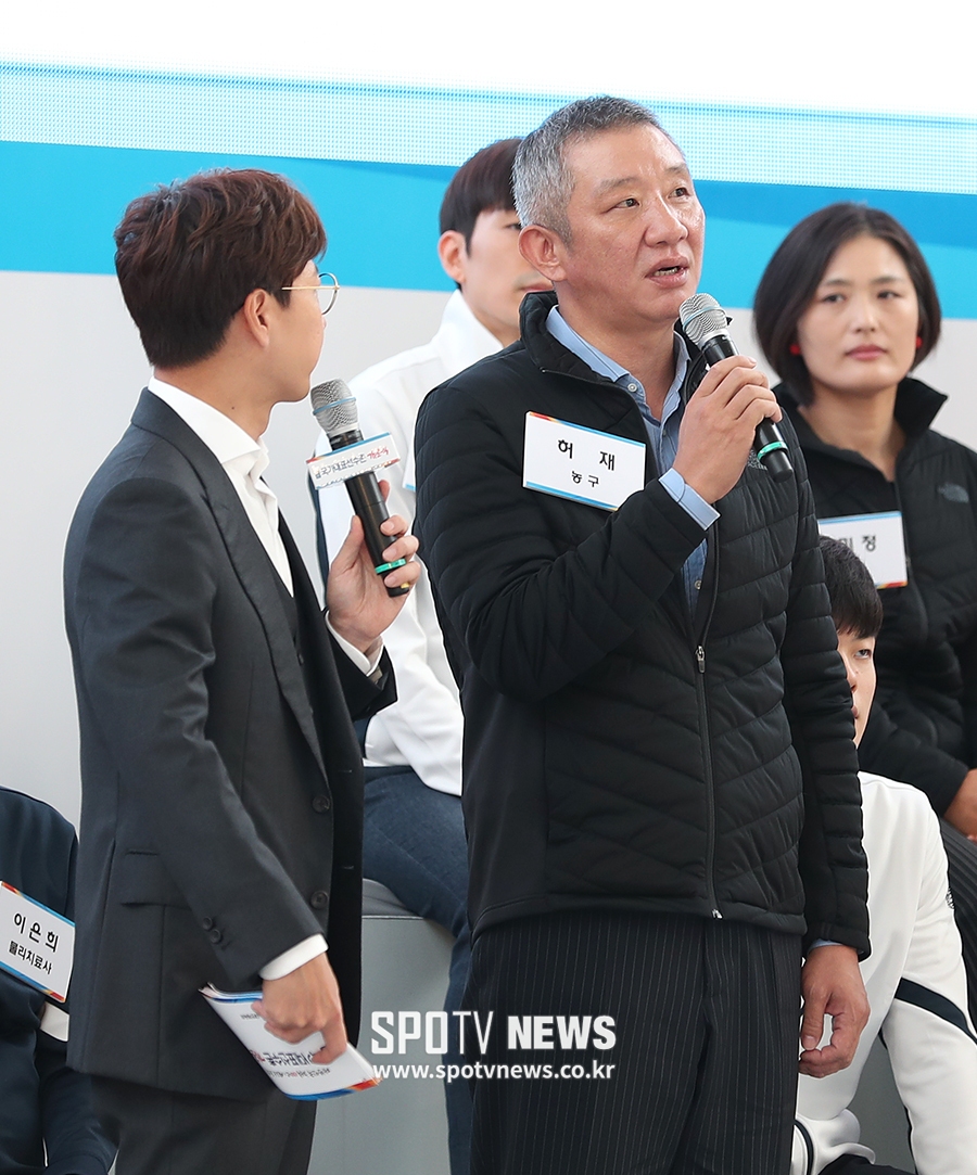 [포토S] 허재 감독, 진천선수촌 개촌을 축하하며