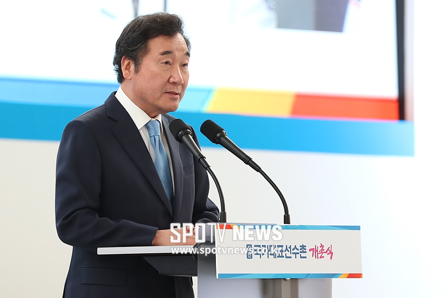 [포토S] 치사하는 이낙연 총리