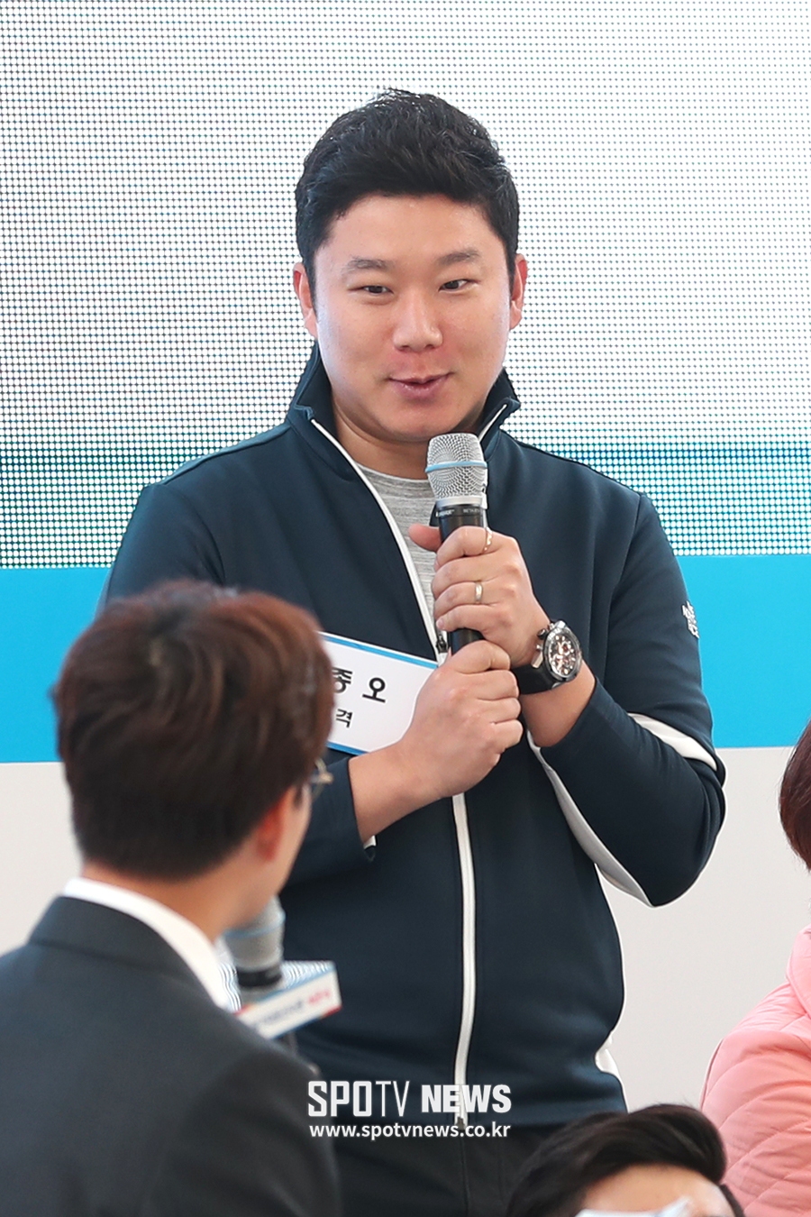 [포토S] 진종오, "새 보금자리에서 구슬땀 흘릴게요"