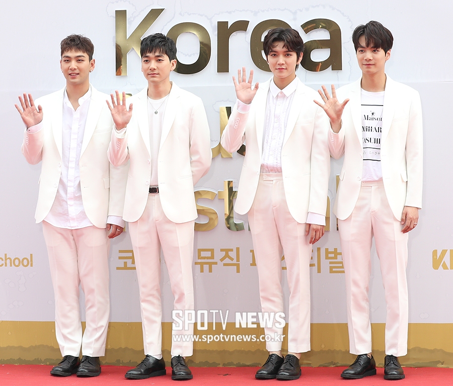 [포토S] 뉴이스트W, 화이트 패션!