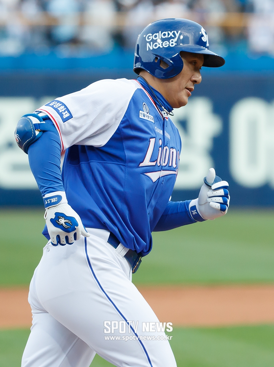 [포토S] 이승엽, KBO 통산 466홈런 달성