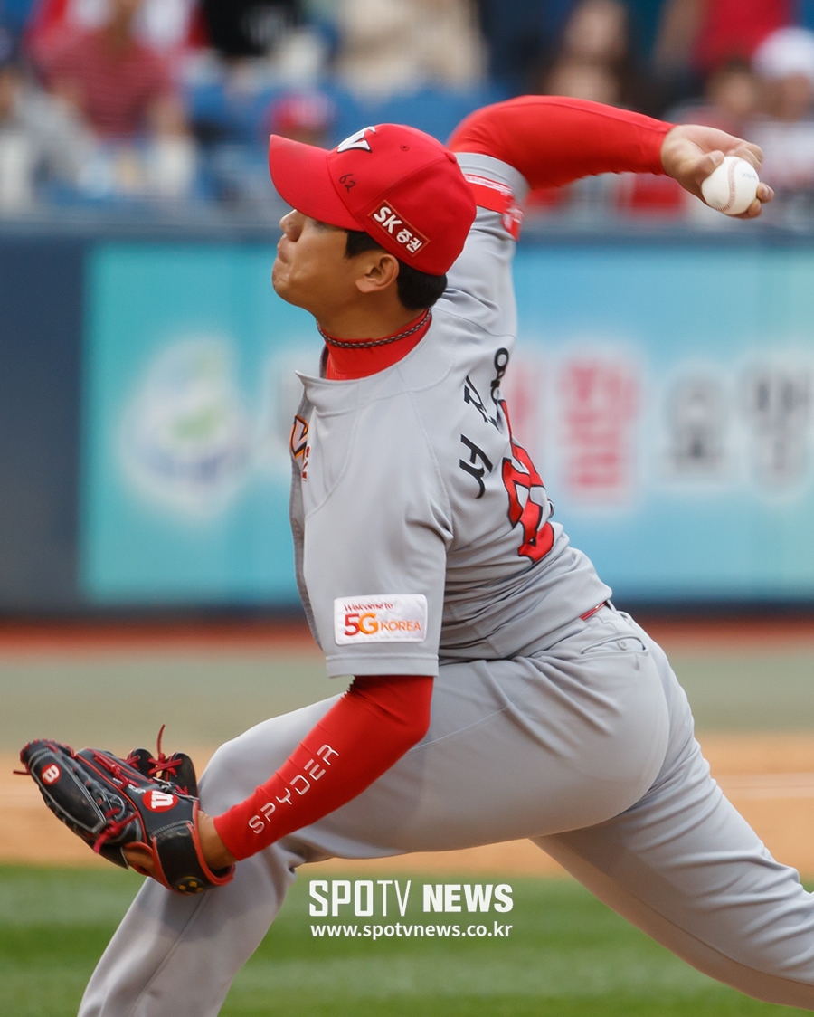 [포토S] 마운드 오른 서진용