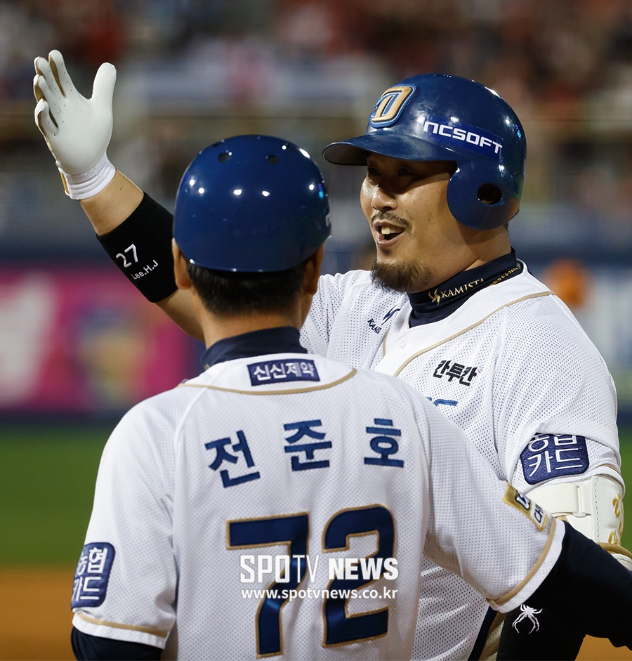 [포토S] 적시타 이호준, 계속되는 가을 이야기