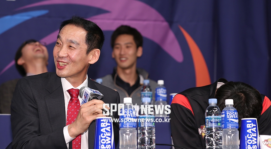 "바로티는 왜?" "어때? 쓸쓸해!" 유쾌했던 男배구 미디어 데이