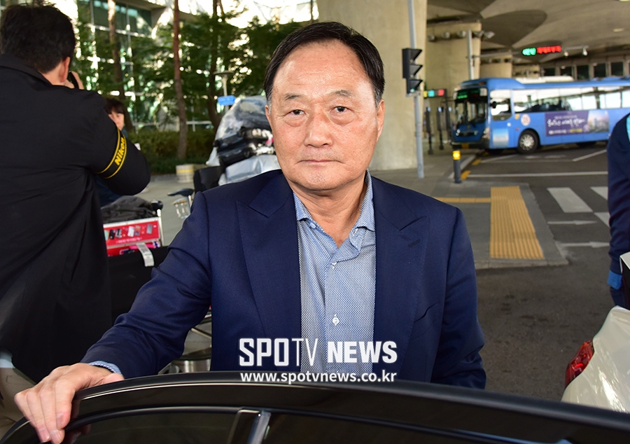 [포토S] 김호곤 부회장, 축구협회로 이동