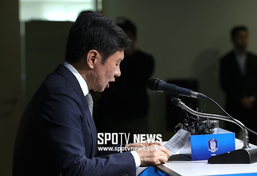 [포토S] 정몽규 회장, "대표 팀 부진 송구스러워"
