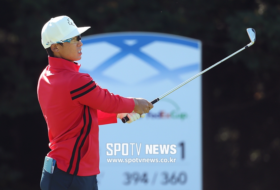 [THE CJ CUP] 김민휘, 공을 쫓는 눈빛