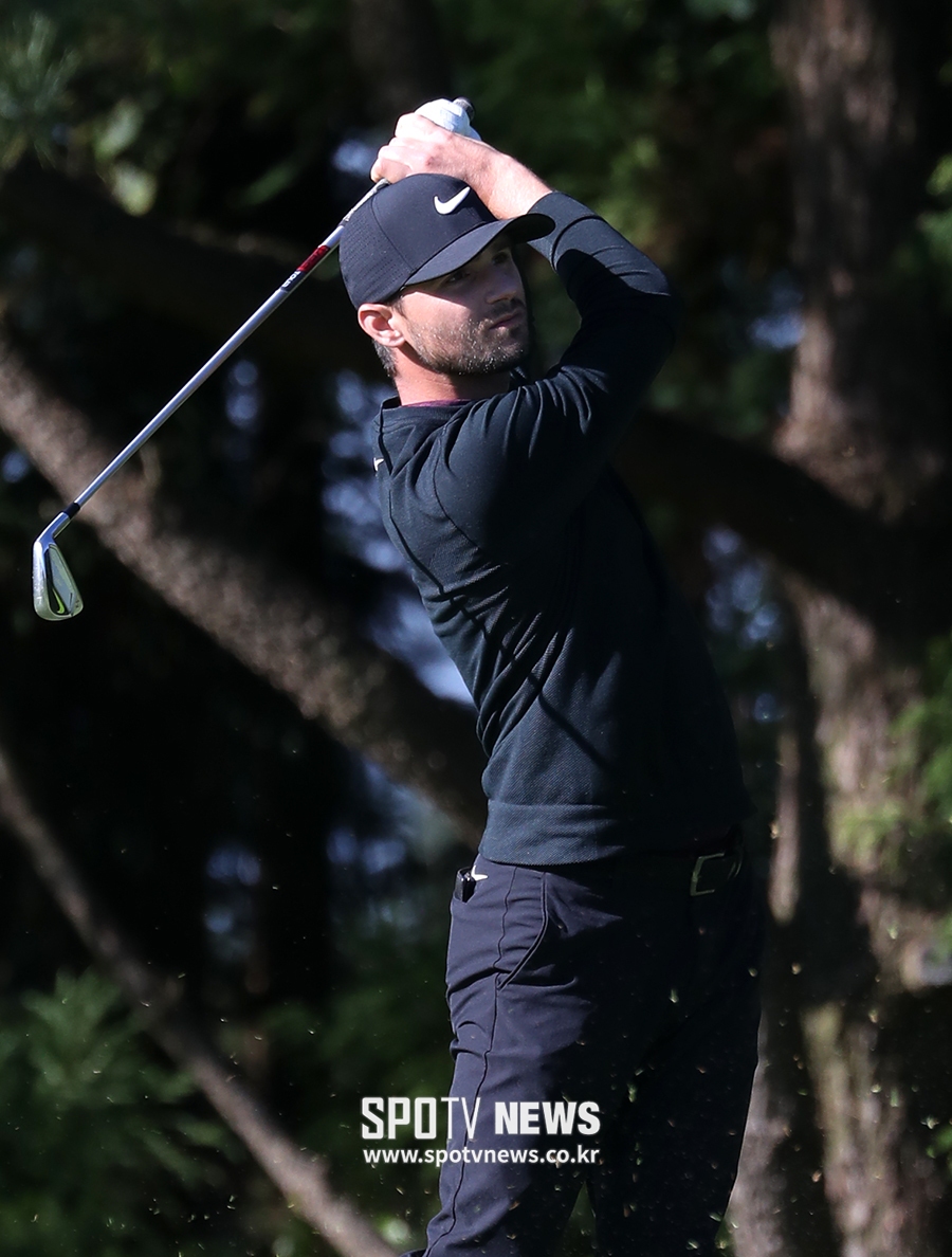 [THE CJ CUP] 티샷하는 카일 스탠리