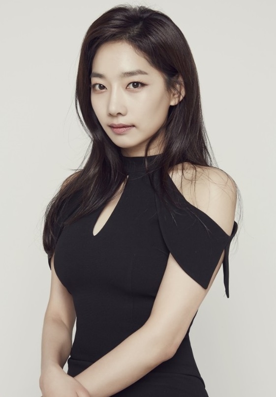 송유현, C9엔터테인먼트와 전속 계약…본격 활동 예고