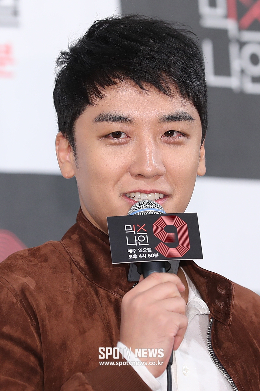 [포토S] 승리, "기획사 연습생 교육 시스템 부족…안타까워"