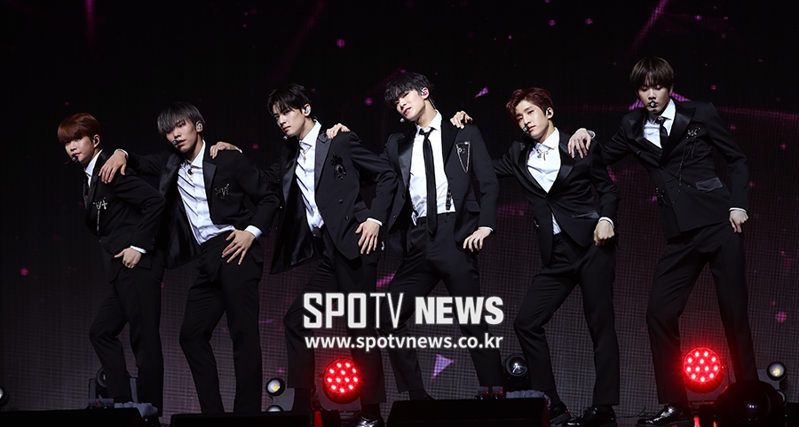 [영상] 아스트로(ASTRO) '니가 불어와(Crazy Sexy Cool)' 쇼케이스 무대