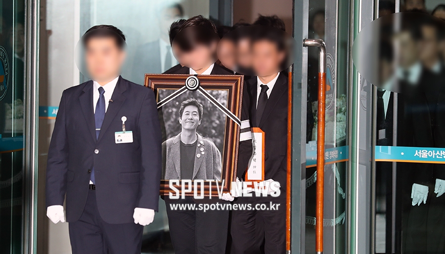 [포토S] 고 김주혁, 마지막 가는 길