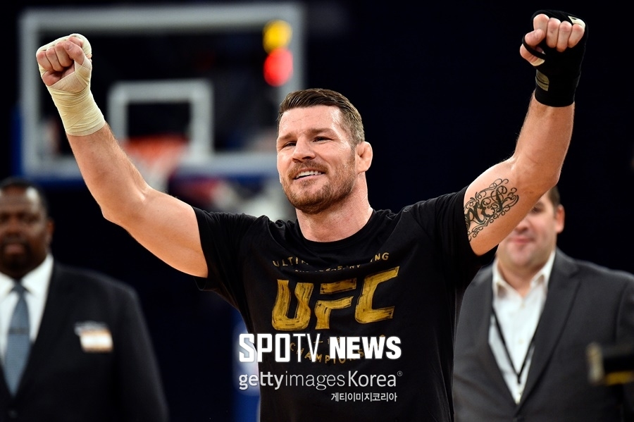 [UFC 217 포토] 비스핑 '승리 예행 연습'