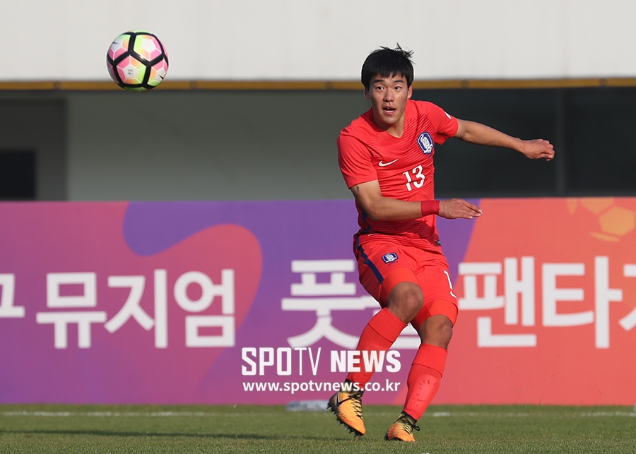 [포토S] 이규현, 힘찬 센터링