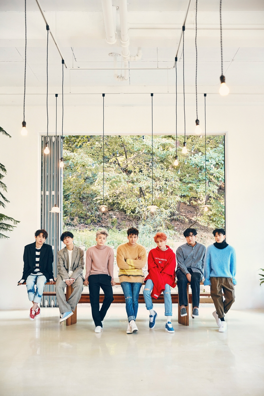 슈퍼주니어 "최시원 '플레이' 활동 불참…안타깝다"