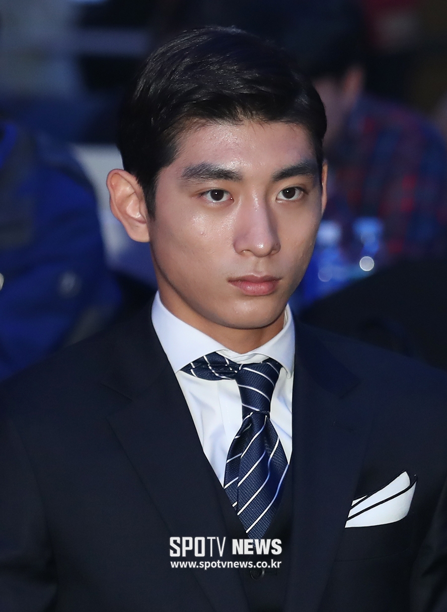 [포토S] 이정후, 부리부리한 눈빛