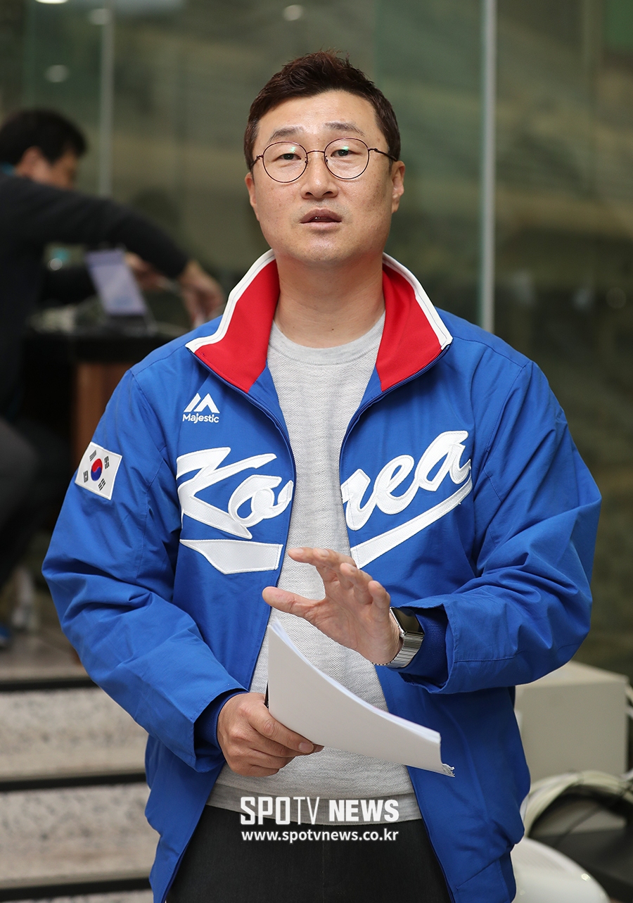 [포토S] 브리핑하는 이종열 전력분석원