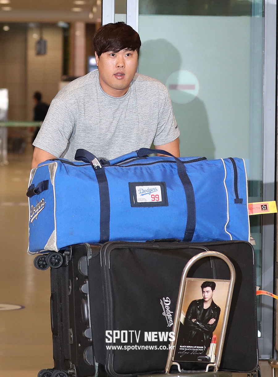 [포토S] 시즌 성공적으로 마무리 하고 돌아온 류현진