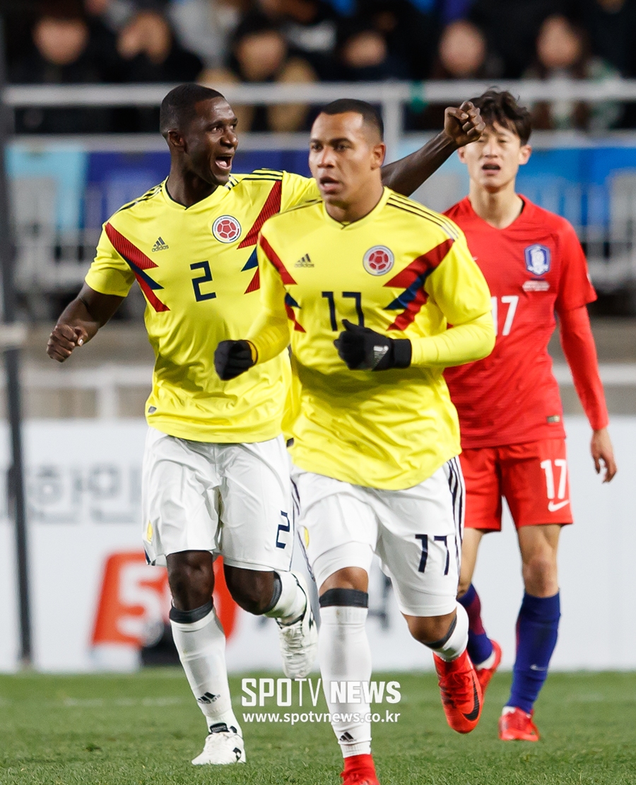[포토S] 득점에 기뻐하는 크리스티안 자파타