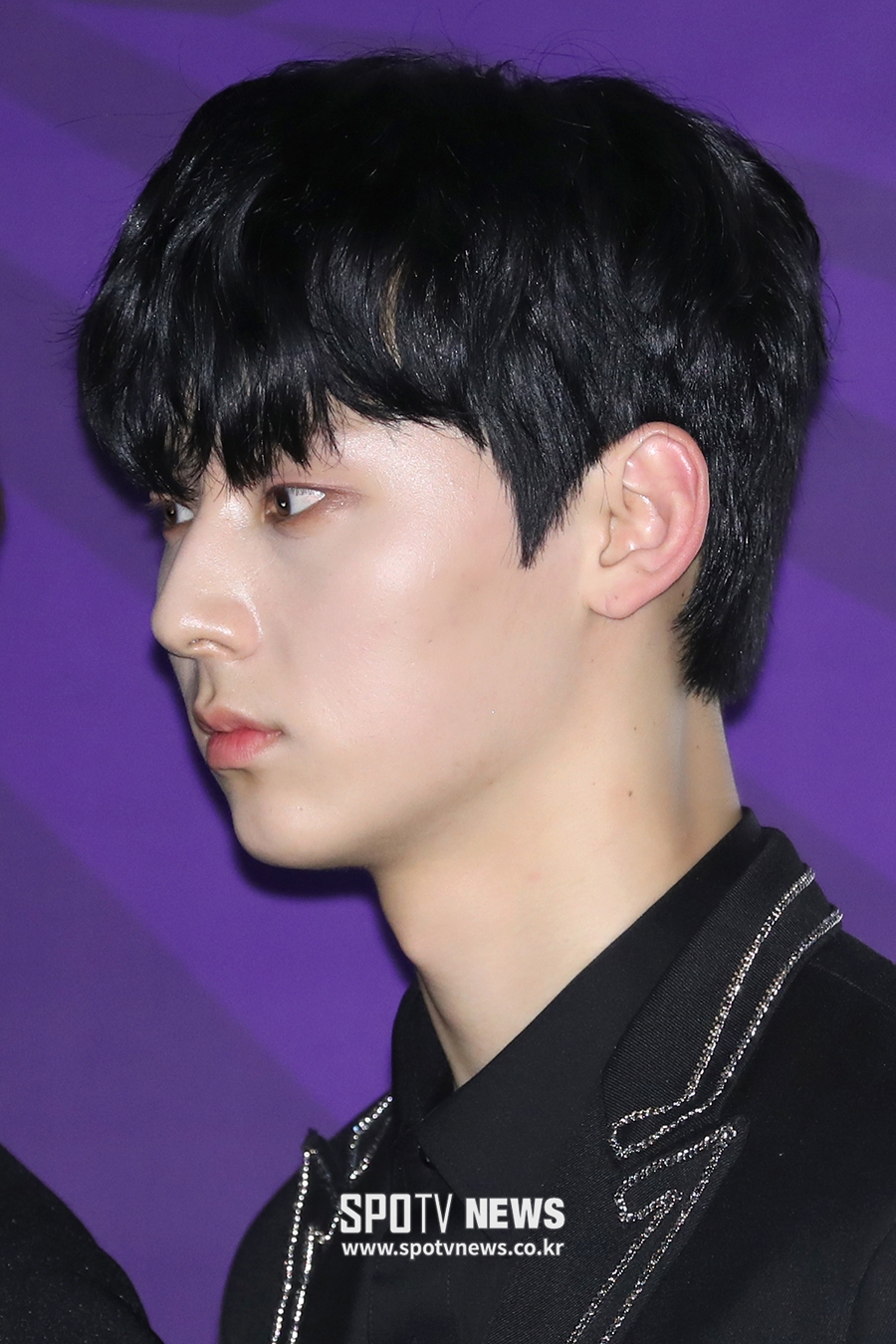 [포토S] 워너원 황민현, 창백한 뱀파이어 피부