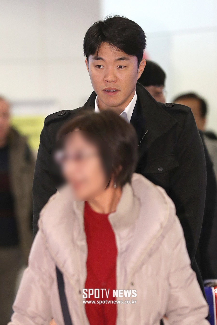 [포토S] 맏형 장필준, 떨리는 도쿄 입성