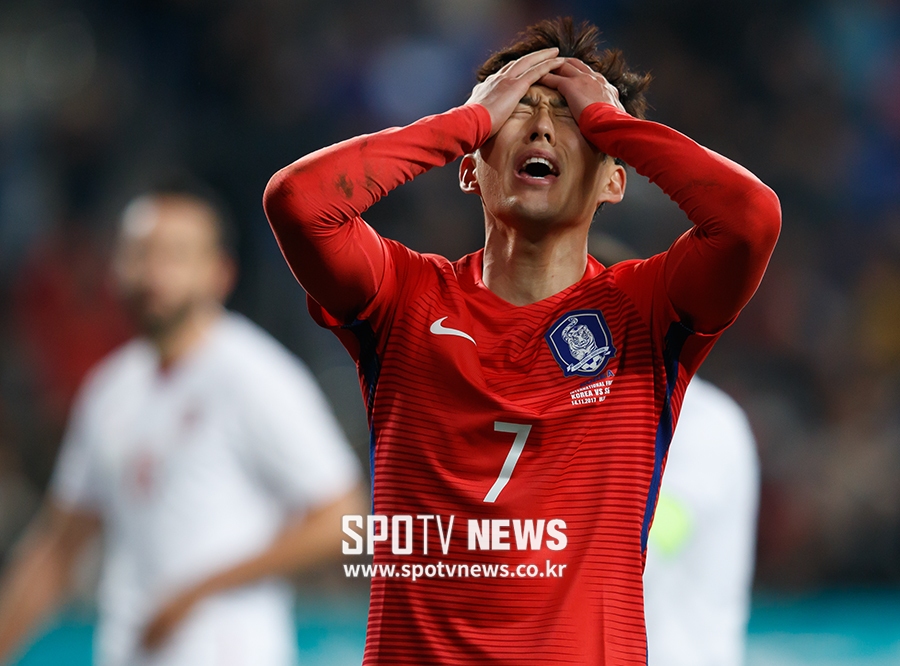 [포토S] 손흥민, '왜 안 들어가는거야!'