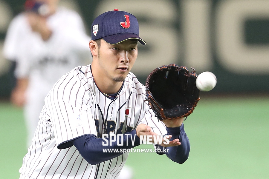 [포토S] 야부타 가즈키, 수비 훈련도 집중해서