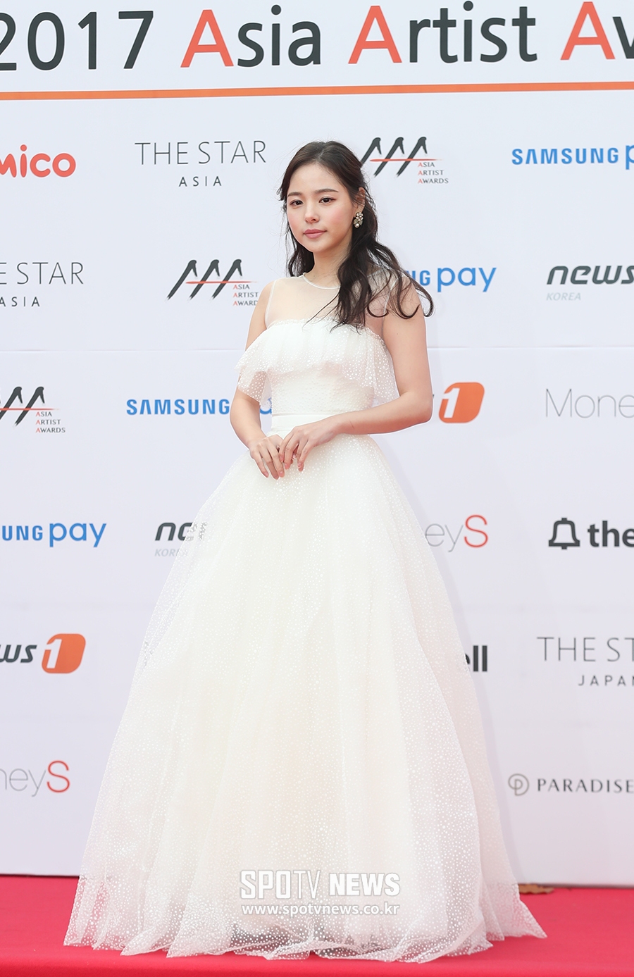 [포토S] 민효린, 공주풍 드레스 자태