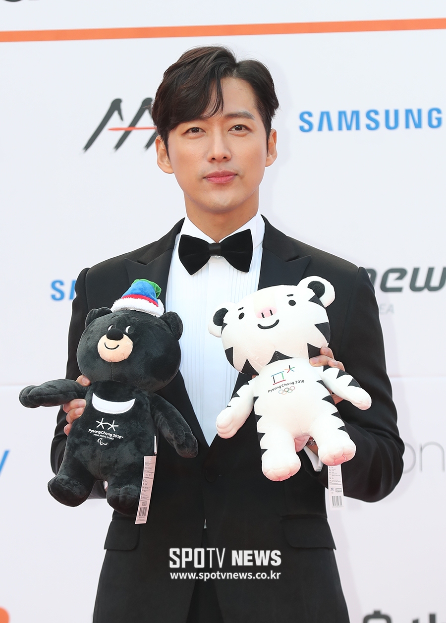 [포토S] 남궁민, 든든한 표정 지으며