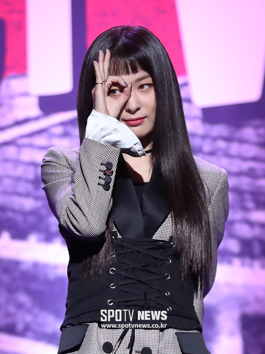 [포토S] 레드벨벳 슬기, 카리스마 넘치는 피카부 포즈