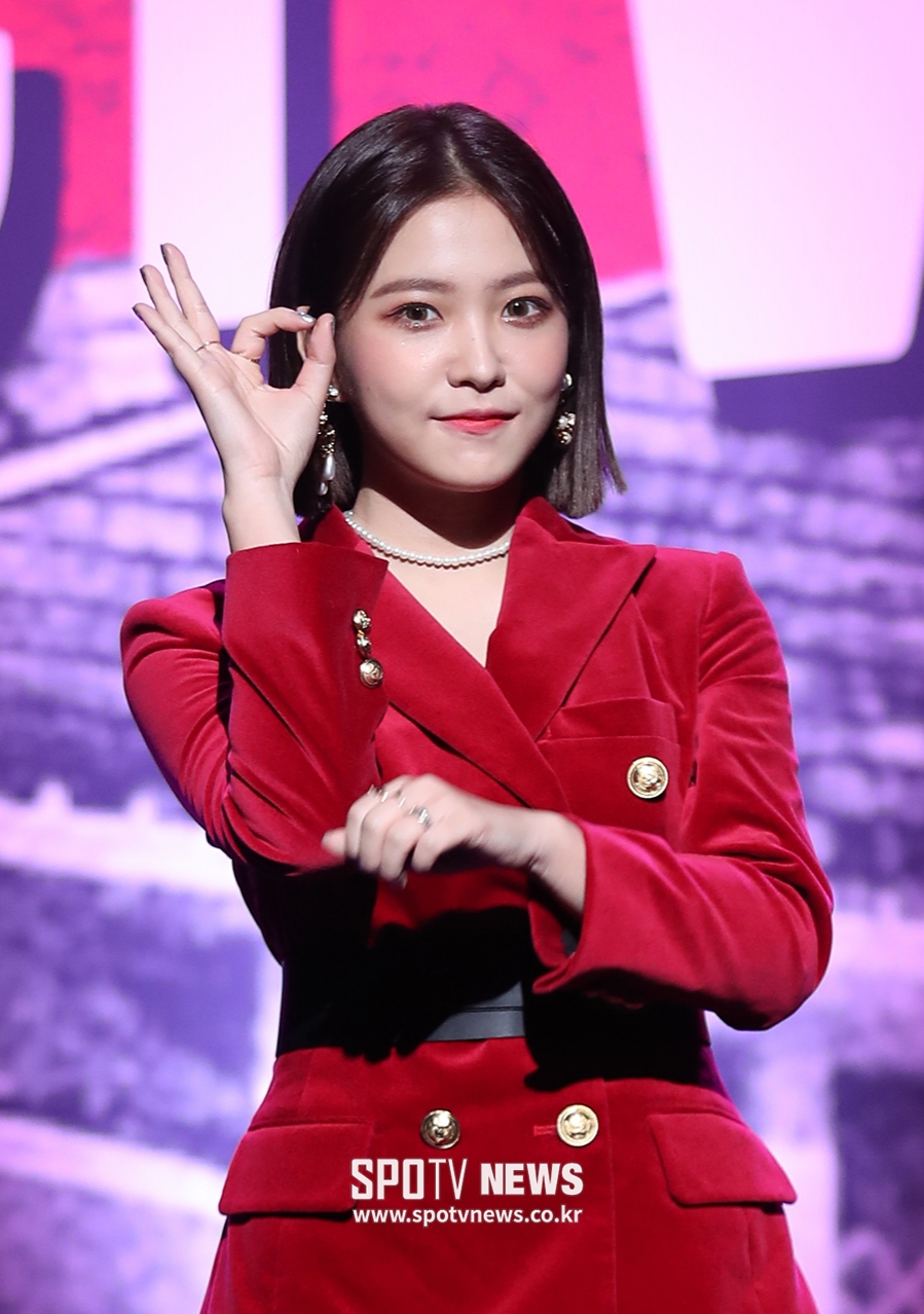 [포토S] 레드벨벳 예리, 분위기 있게 '피카부'