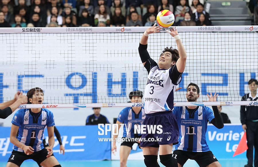 [포토S] 유광우, 예측 불가 토스