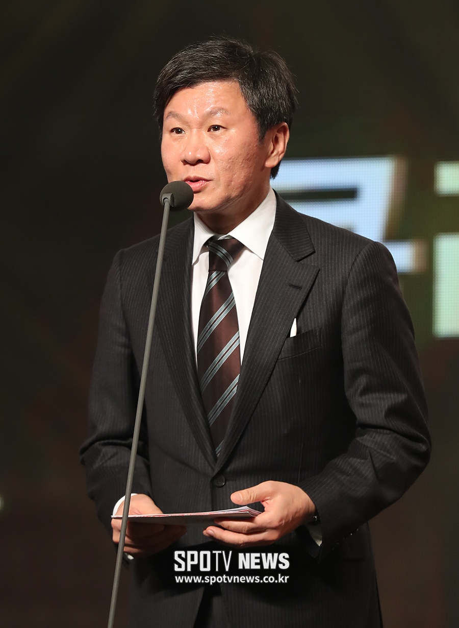[포토S] 인사하는 정몽규 회장