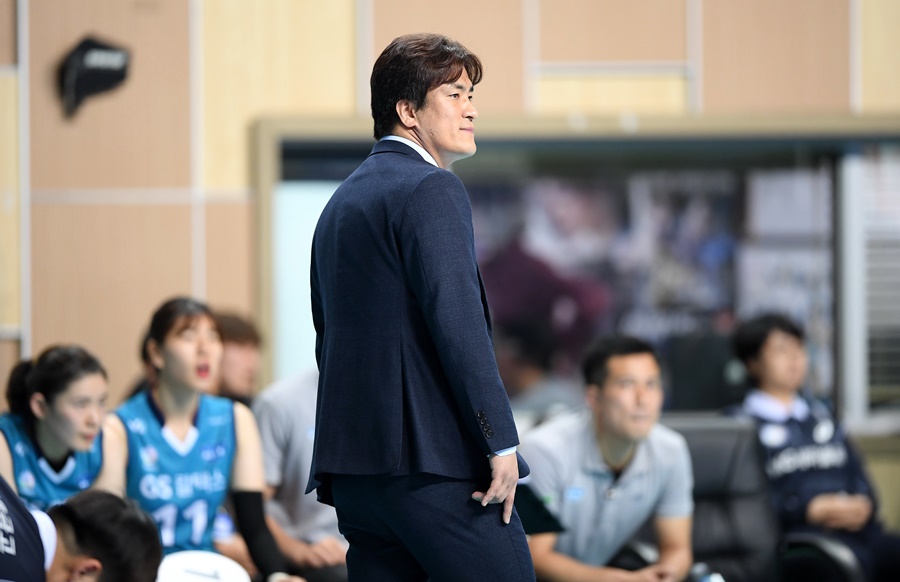 GS 차상현 감독 "이소영 부재 아쉽지만 성급한 복귀는 없다"