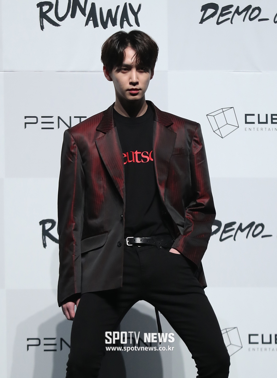 [포토S] 신원, '내가 펜타곤 '쩍벌남''