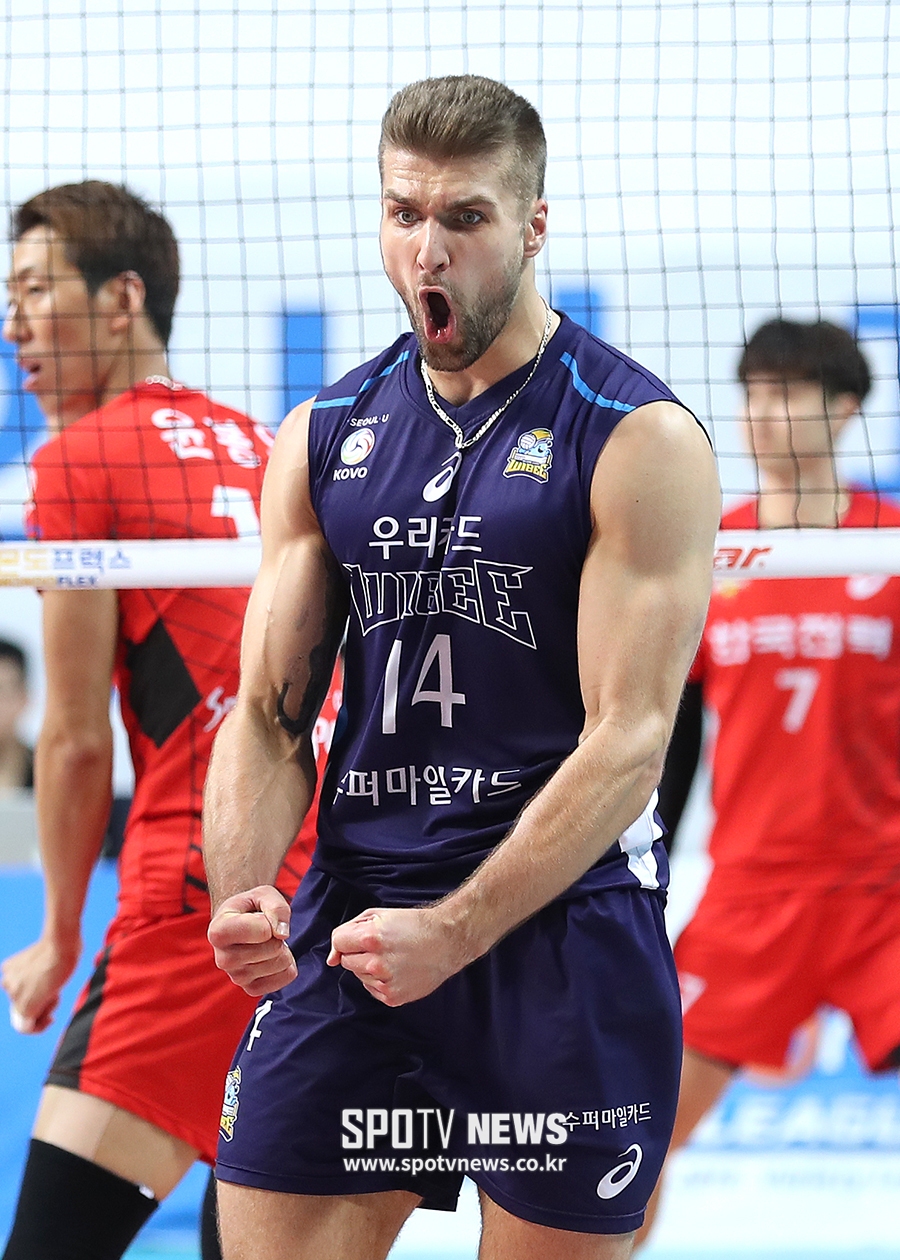 [포토S] 우리카드 파다르, 우람한 포효