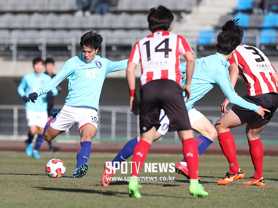 [포토S] 진성욱, 골대를 향해