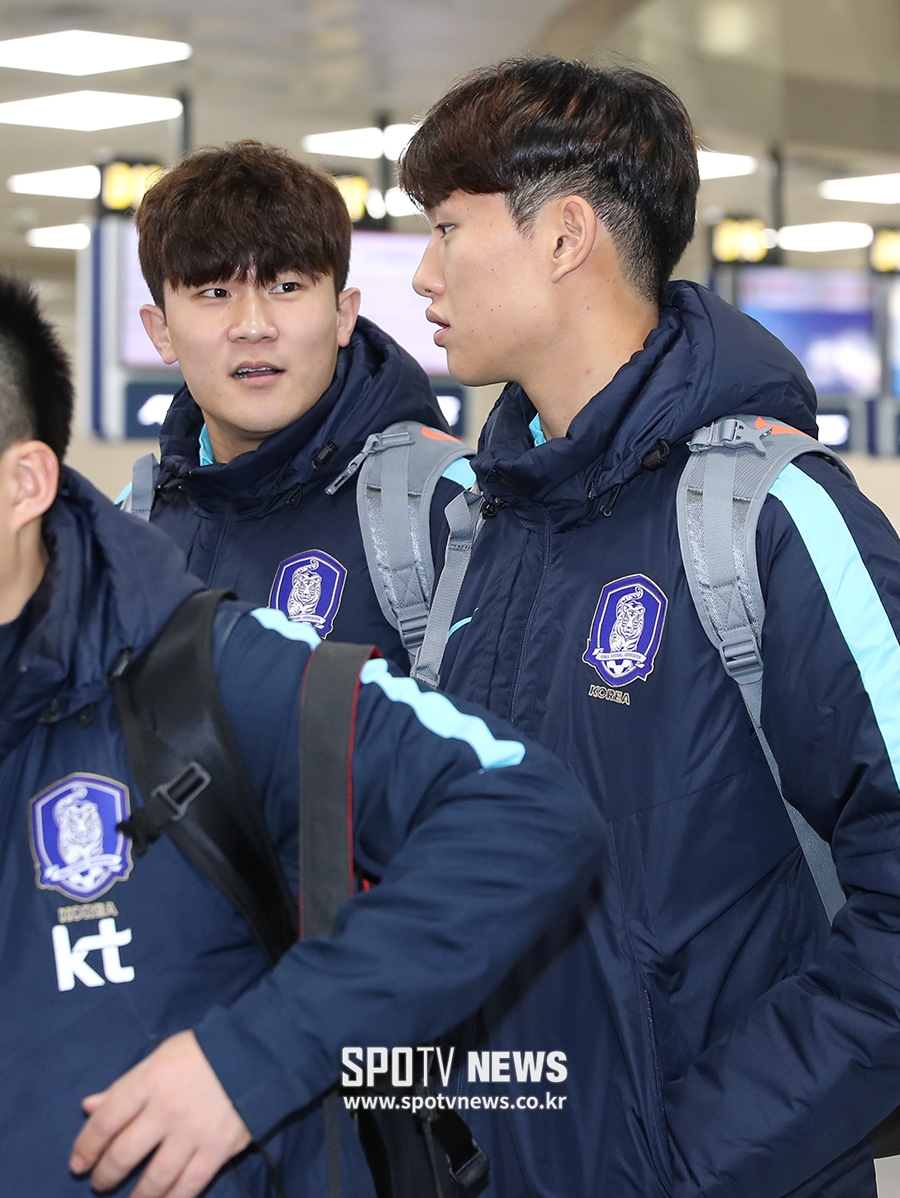 [포토S] 일본으로 향하는 김민재-정승현