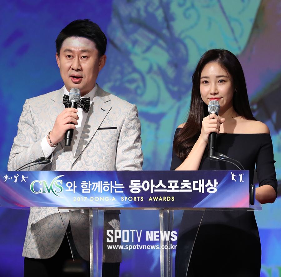 [포토S] 인사하는 남희석-최희