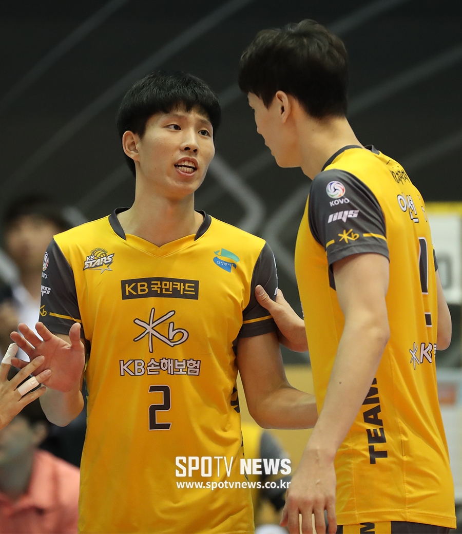 [포토S] 황택의, '시간차로 모실게요'