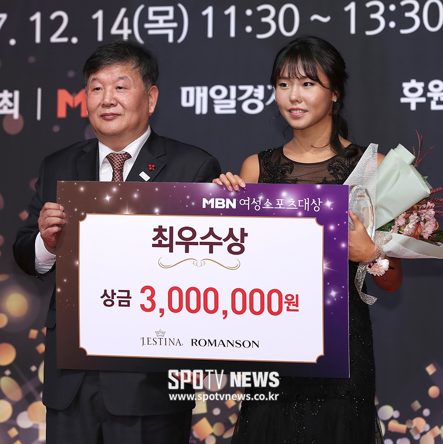 [포토S] 최우수상 수상한 수영 안세현