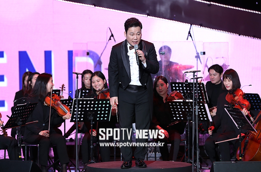 [포토S] 김현철, '지휘자로 불러주세요'