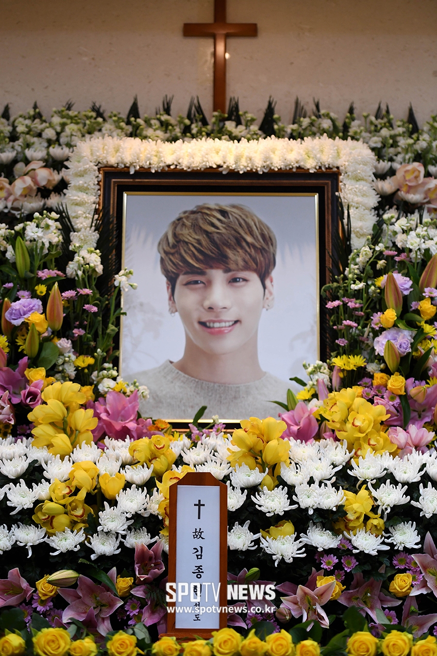 [포토S] 고 샤이니 종현, '영원히 기억할게요'