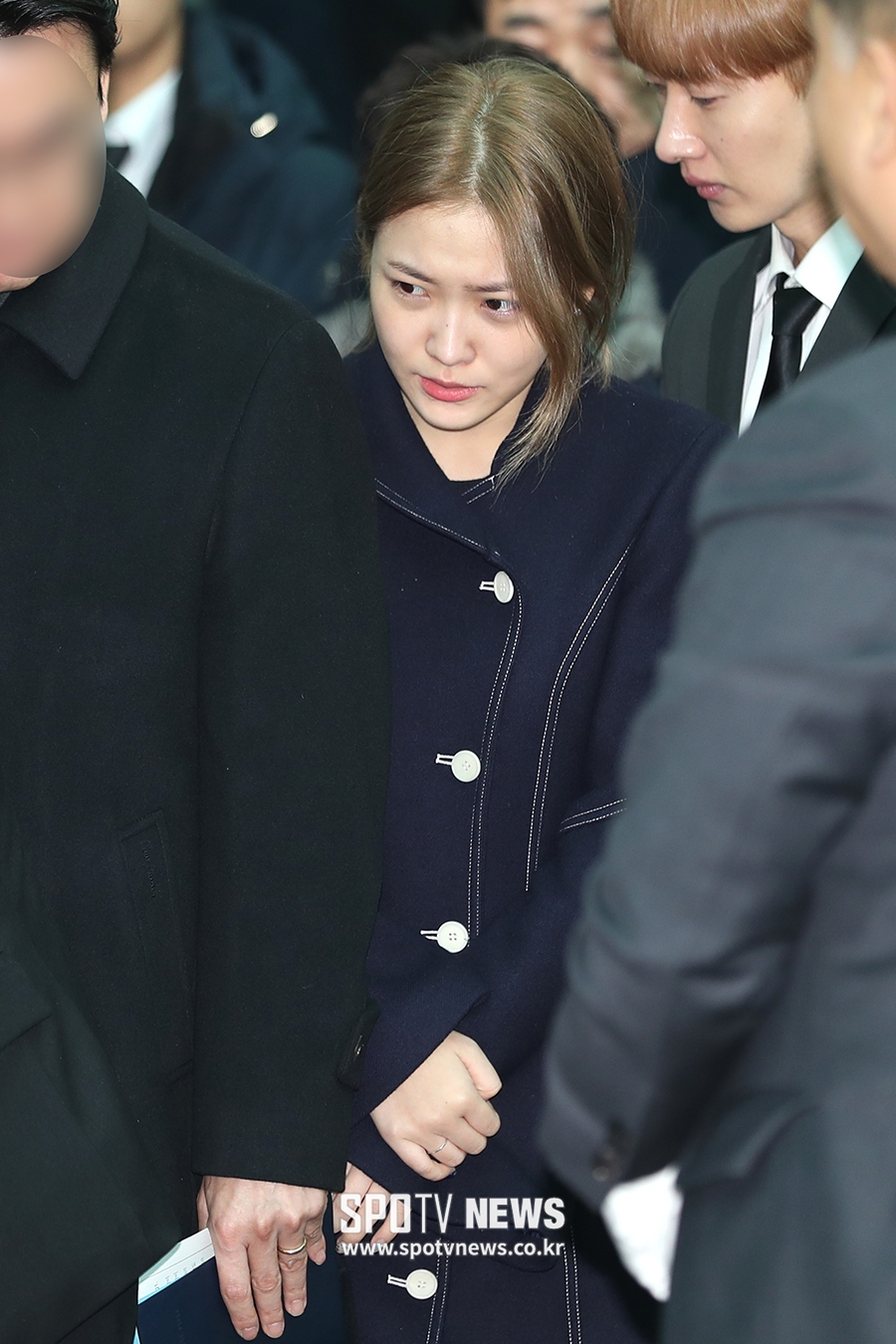 [포토S] 레드벨벳 예리, 믿기지 않는 이별