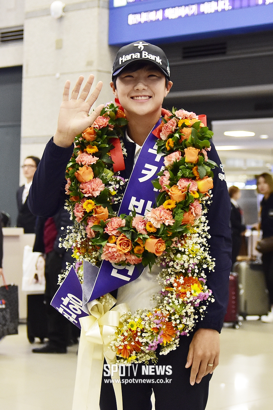 [LPGA 영상] '최고의 한해' 보낸 박성현, "2018년에도 좋은 기량으로 찾아 뵐게요."