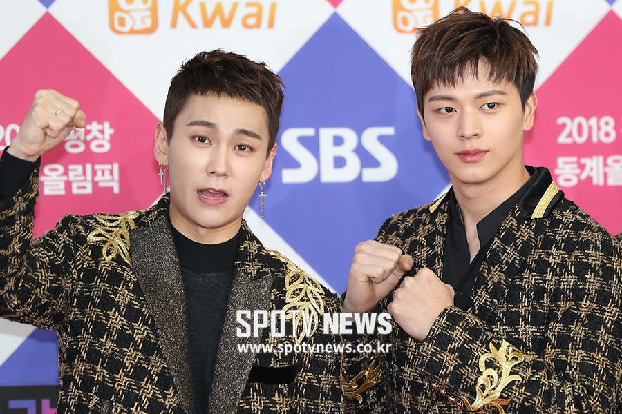 [포토S] 정일훈-육성재, 파이팅!